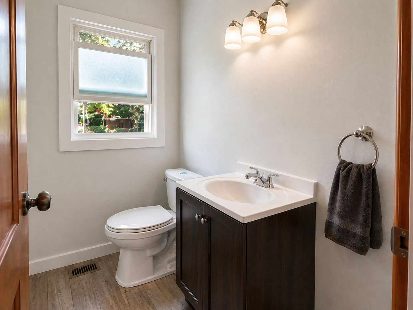 Residential and commercial bathroom remodeling services in Detroit and surrounding suburbs