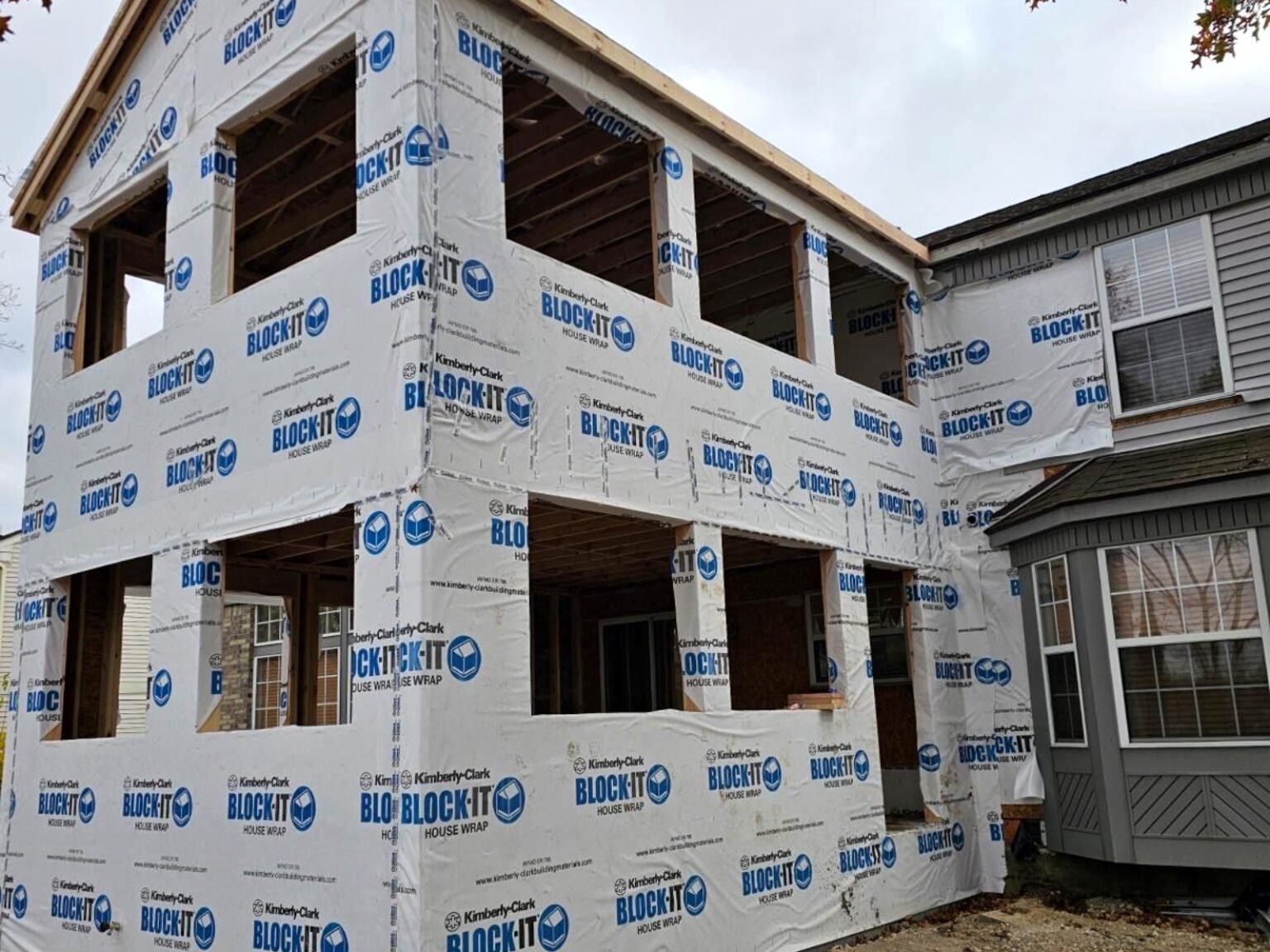 Residential and commercial home addition construction services in Detroit and surrounding suburbs area 
